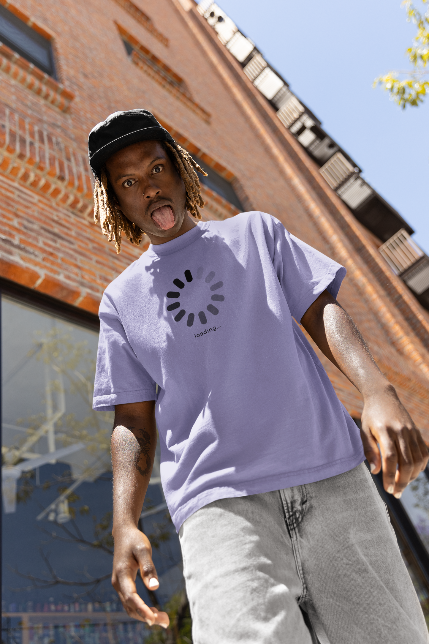 BUFFERING UNISEX OVERSIZED TEE